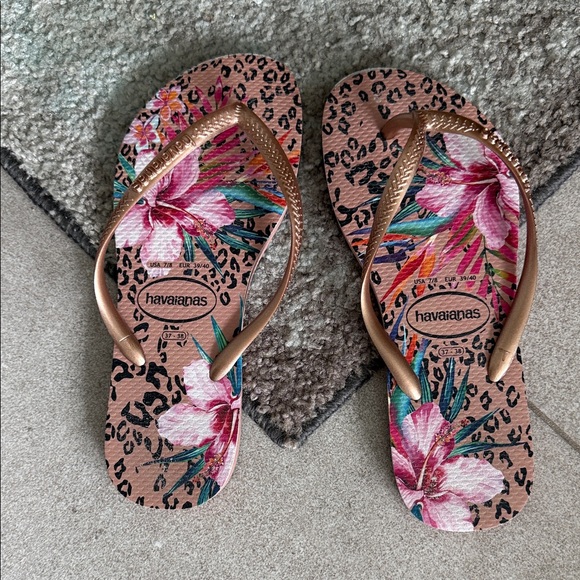 Havaianas Women's Floral Sandals - Brown and Pink - Picture 1 of 5